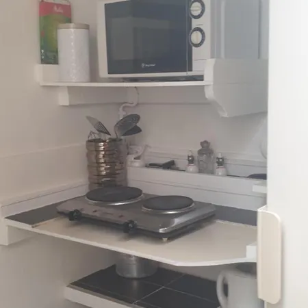 Gerendaház Insolite Vue Sur Le Ciel Etoile , Cuisine, Salle D Eau, 2 , Proche Du Zoo De La Palmyre *