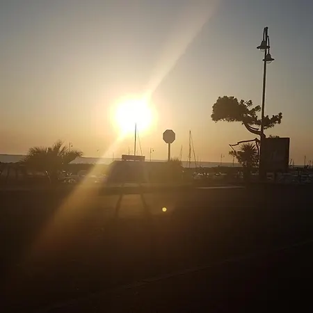 ロッジ Insolite Vue Sur Le Ciel Etoile , Cuisine, Salle D Eau, 2 , Proche Du Zoo De La Palmyre レ・マトゥ