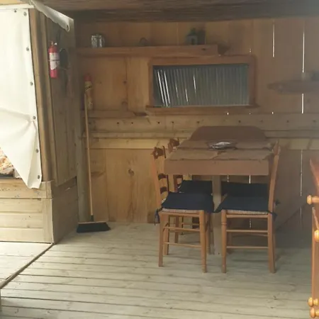 Lodge Insolite Vue Sur Le Ciel Etoile , Cuisine, Salle D Eau, 2 , Proche Du Zoo De La Palmyre