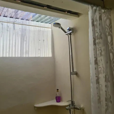 Insolite Vue Sur Le Ciel étoilé , Cuisine, Salle D Eau, 2 , Proche Du Zoo De La Palmyre