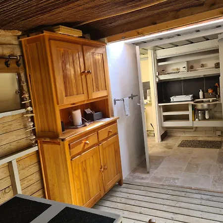 אכסניה Insolite Vue Sur Le Ciel Etoile , Cuisine, Salle D Eau, 2 , Proche Du Zoo De La Palmyre לס מתה